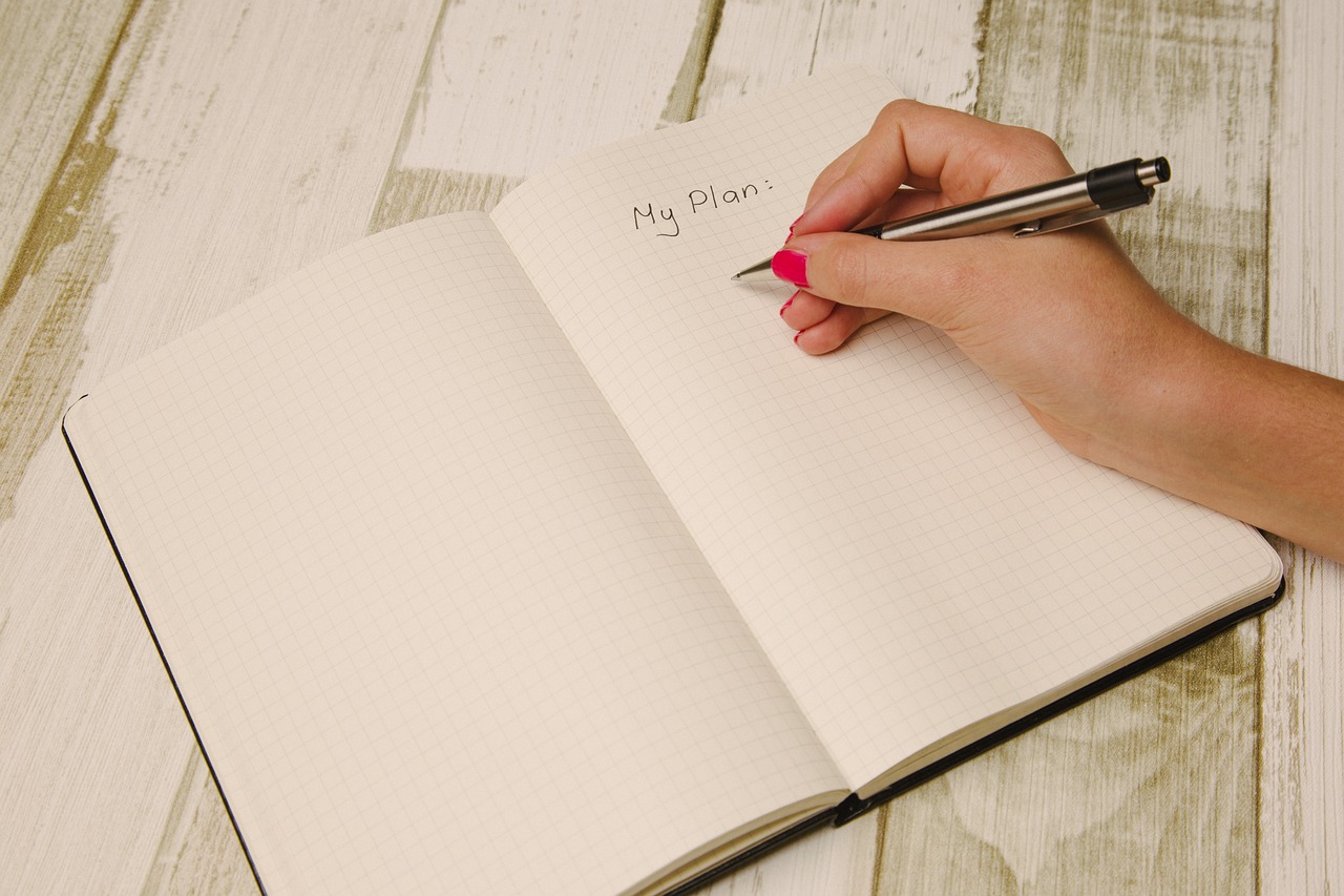 How to Start a Journaling Habit and Stick to It
